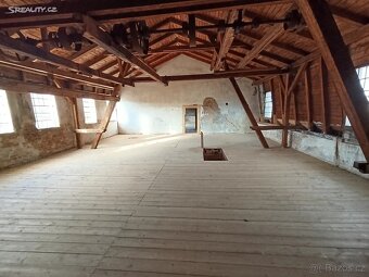 Prodej velkého domů podlažice. - 13
