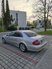 Mercedes- Benz Třídy E280 3.0d avangard - 13