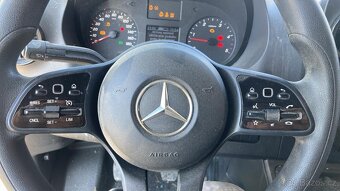 Mercedes-Benz Sprinter 319 - 13