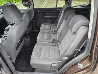 VW Touran 2.0 TDI 103W,1.Maj.159tis,Km,7.Míst,Highline,Tažné - 13