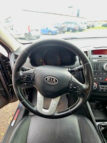 Kia Ceed - 13