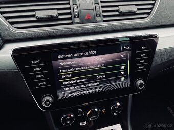 ŠKODA SUPERB COMBI III 2.0TDI 110KW DSG 2018 ACC - 13