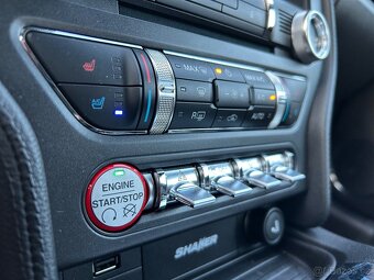 Ford Mustang 5.0Ti-VCT V8 GT nové v ČR 9900km - 13
