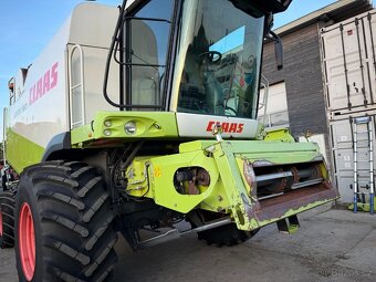 Sklízecí mlátička Claas Lexion 560, žací lišta V750 Vario, d - 13