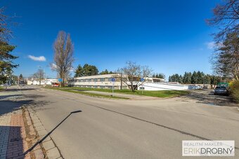 Prodej garážového stání o velikosti 13 m2, Pardubice – Na Dr - 13