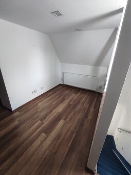 Prodej RD 120m2 Karlovy Vary - Stará Role - 13