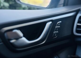 Hyundai IONIQ Plug-in-Hybrid 1.6 GDI Premium - 13