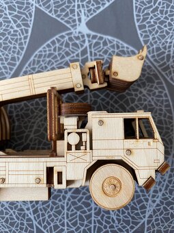 Nový dřevěný model TATRA 815-7 UDS - 13