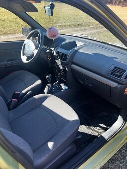 Renault Clio - 13