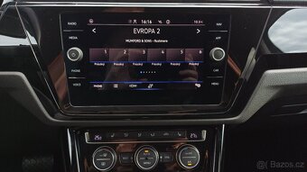 VW Touran 2.0TDI 110kW DSG Highline 1.maj-NEHAV-ČR-DPH - 13