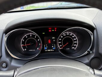 Mitsubishi ASX 1.6 MIVEC/86 kW/manuál/ČR-2. majitelka/98 tkm - 13