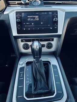 VW Passat B8 Variant 2.0 TDI DSG, 2018 - 13