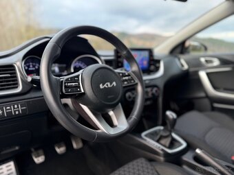 KIA Ceed sw 25tis km 3roky záruka. - 13