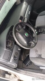 Prodám náhradní díly z Škoda Octavia 1.6 75 kW 2002 - 13