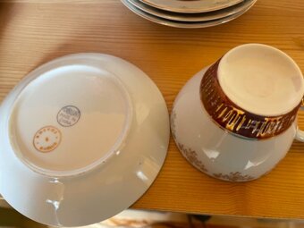 staré porcelánové věci - 13