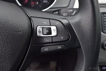 Volkswagen Passat 2,0TDi PR.SERVIS VW,1.MAJITEL - 13