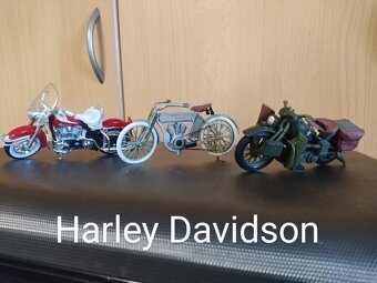 Modely motorek 1:18 Maisto - 13