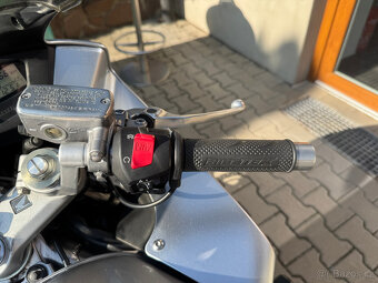 Honda VFR 800 - 13