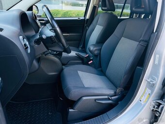 Jeep Compass 2.0D 4x4 MANUÁL SENZORY VÝHŘEV TAŽNÉ - 13