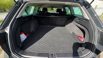 VW Passat B8 2.0 TDI 110kW DSG ACC Kamera Navi - 13