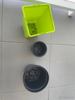 Závěsné plastové truhlíky - 13