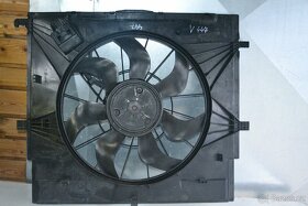 MERCEDES V 447 KAROSÁŘSKÉ DÍLY,SVĚTLA,NÁRAZNÍKY - 13