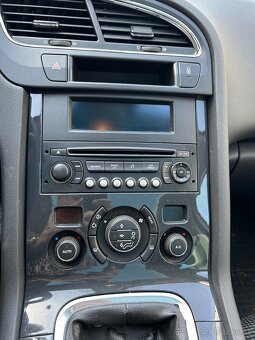 Peugeot 5008, 115 Kw, r.v. 2010, NOVÉ ROZVODY, 7 MÍST, DIGIK - 13