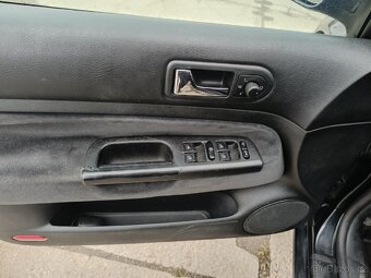 Golf IV Variant 1.6 16v - 13