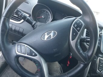 Hyundai i30 1.6 88kw g4fg 2015 dily - 13