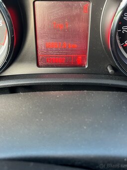 Opel Astra J P 10 1.6i Turbo - 13