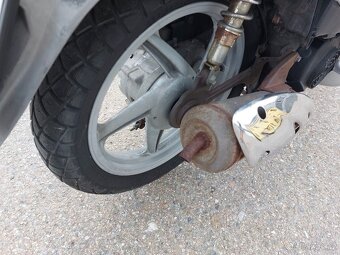 2005 KYMCO PEOPLE 125 ccm, nová STK, velký servis - 13