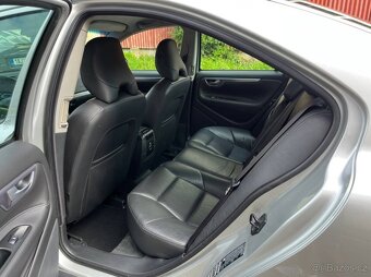 Volvo S60 2.5T 154kW Automat - 13