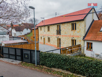 Prodej bytu 2+kk ve Slatiňanech, ul. Na Ostrově - 13