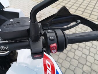 BMW S1000XR, 1.majitel v ČR, top stav, plná výbava - 13