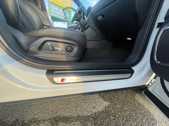 AUDI Q3 S line 2.0TDi 135kW QUATTRO PANORAMA - 13