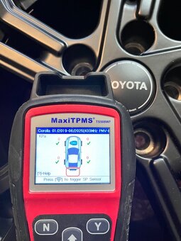 5x114,3 R16 originál alu Toyota Corolla - TPMS - ET40 - 13