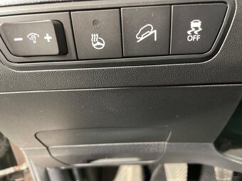Hyundai ix35-1,6GDi-99kw-druhý majitel v ČR-prav servis - 13