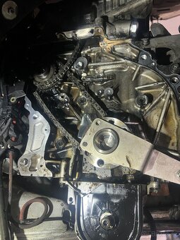Prodám BMW f11 530D 180kw - 13