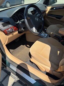 Opel Astra H 1.6 automat - 13