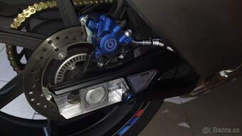 BMW M 1000 R 2023 - 13