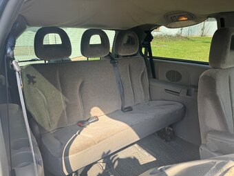Chrysler Grand Voyager, 2,8 CRD I.majitel ČR 7míst NOVÁ STK - 13
