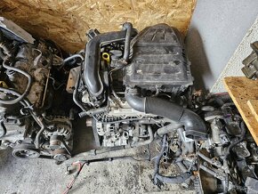 Škoda Rapid sedan a spaceback. - 13