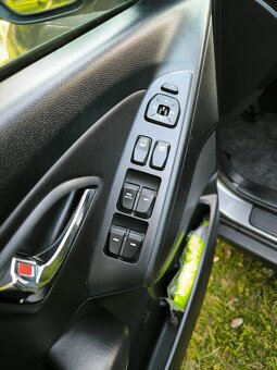 Hyundai ix35,2.0CRDI,135Kw,4x4,146tis km,tažné,původ ČR - 13