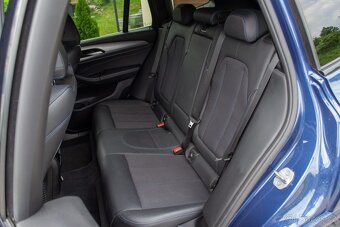 BMW X3 xDrive20d M-Packet A/T - 13