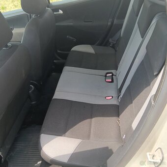 Prodám Peugeot 207 SW OUTDOOR - 13