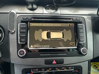 Volkswagen Passat 2011 - 13