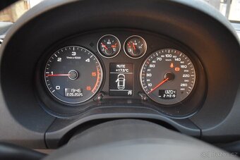 AUDI A3 QUATTRO 2.O TDI 103 kw r.2011 - 13