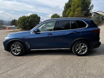 BMW X5 xDrive 45e 70t km top výbava - 13
