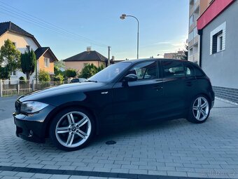 BMW 130i / manuál / M-paket / 180 000 km / 2005 - 13
