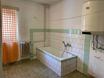 Prodej rodinné domy, 350 m² - Veselé - 13